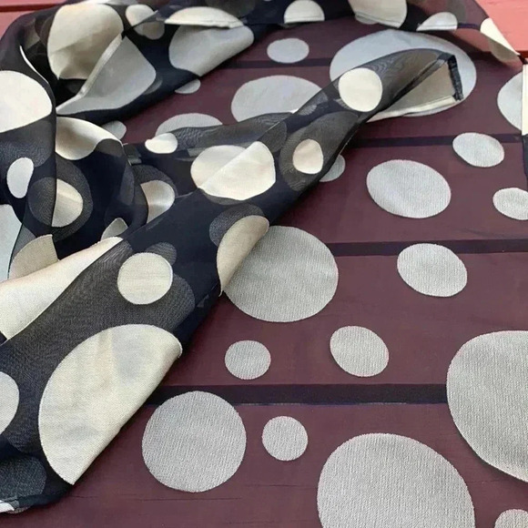 Source Unknown neutral scarf - Picture 3 of 3